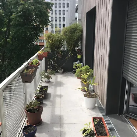 Δωμάτια σε οικογενειακή κατοικία Casa 308 - Chambre Lumineuse Sur Terrasse